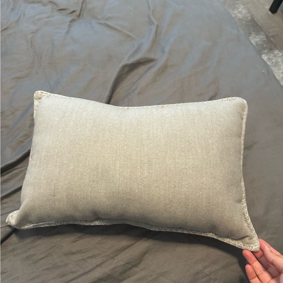 NWOT “Hello Winter” grey throw pillow with red mitten accents - Picture 3 of 7